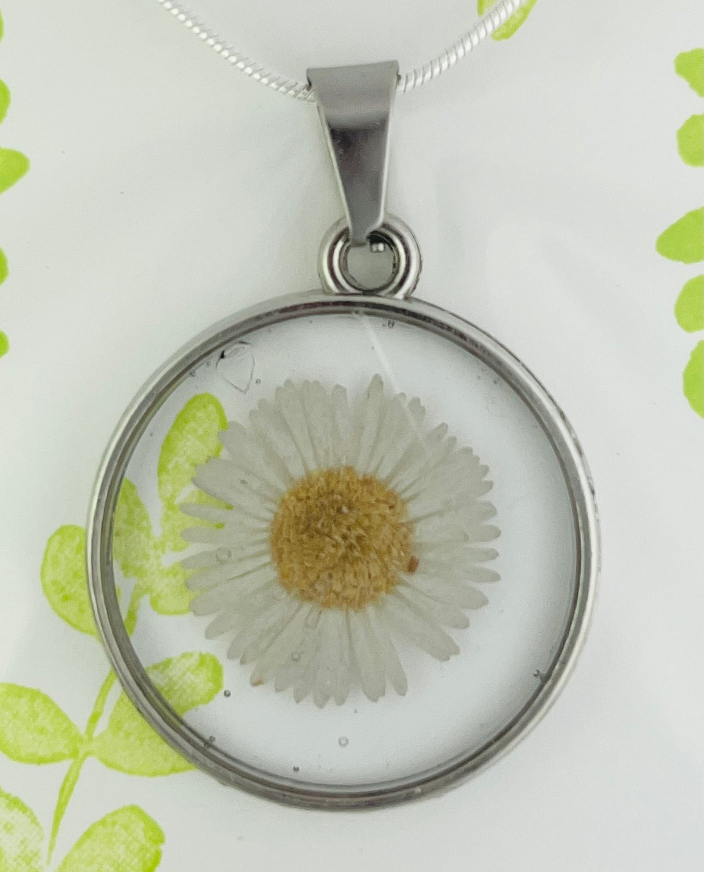 UV Resin Jewellery Taster Workshop - Sunday 8th December 2024 - 2pm - 6pm